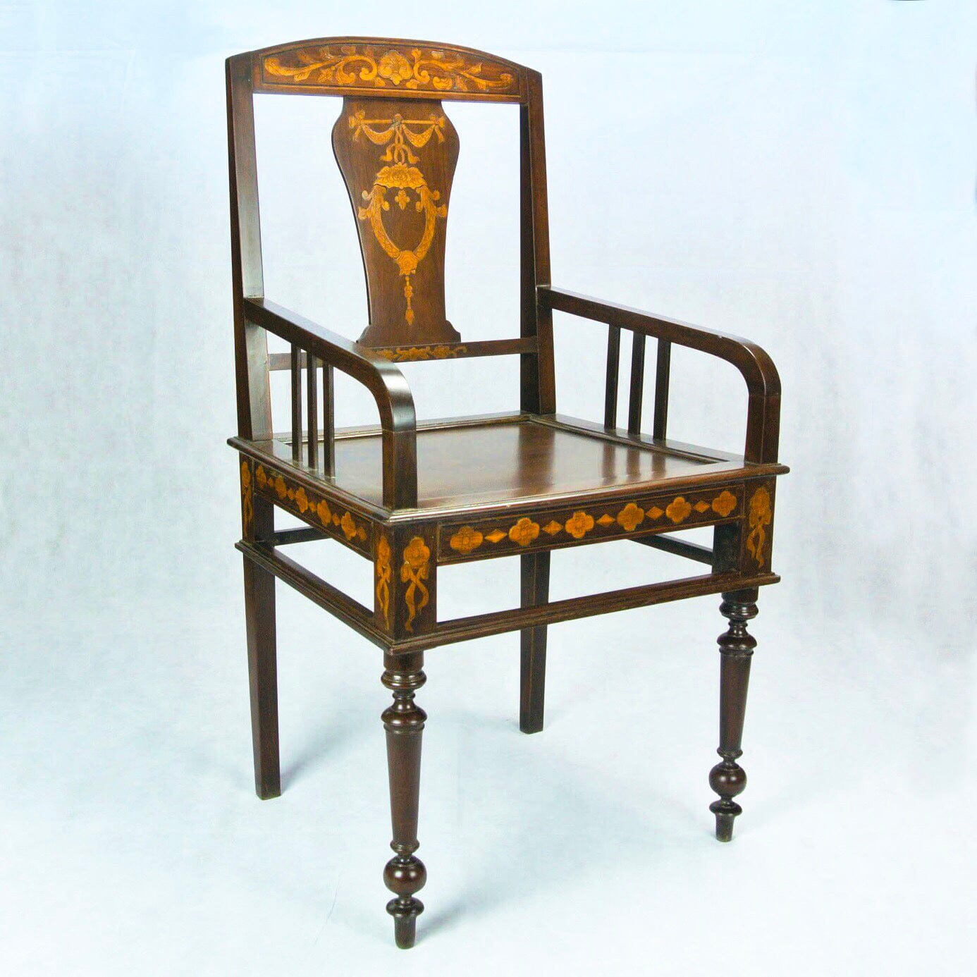 HomeShake Arm Chairs, Recliners & Sleeper Chairs Highland Antique Armchair